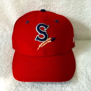 -  New Era Spokane Indians Red 59FIFTY Hat Men’s Size: 7 1/4 MiLB